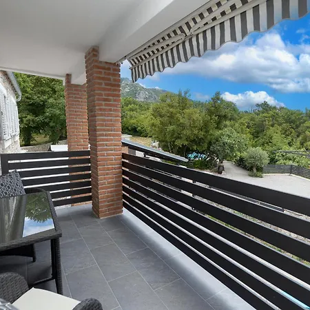 Holiday home Kuca Za Odmor Iva *