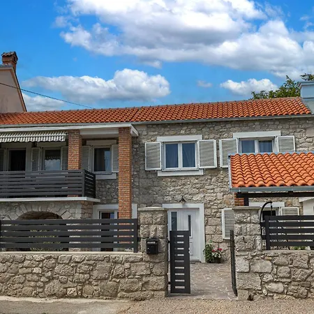 Holiday home Kuca Za Odmor Iva *