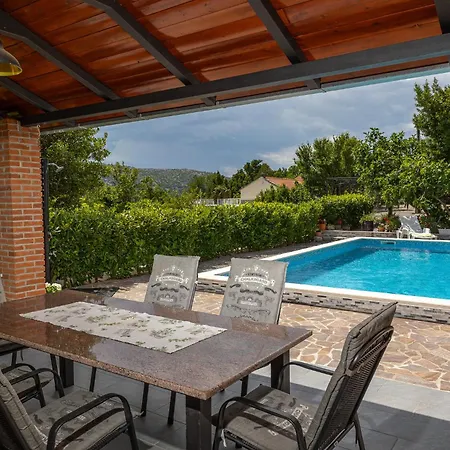 Holiday home Kuca Za Odmor Iva