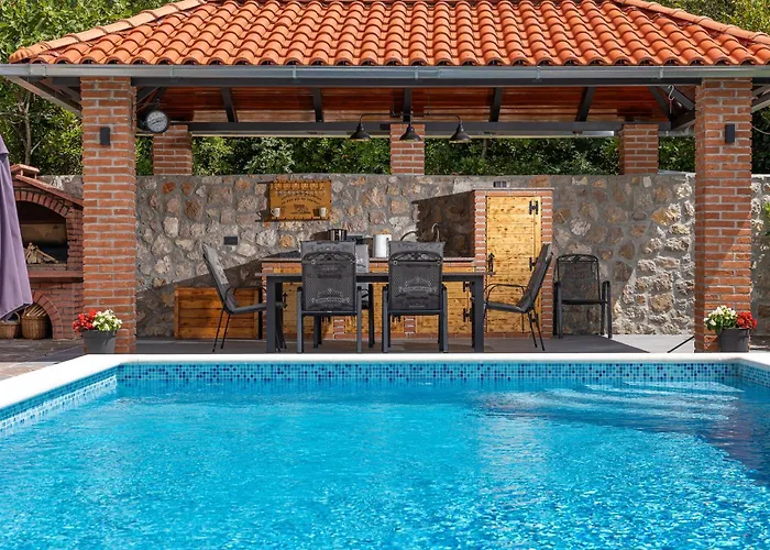 Kuca Za Odmor Iva 別荘 Grižane